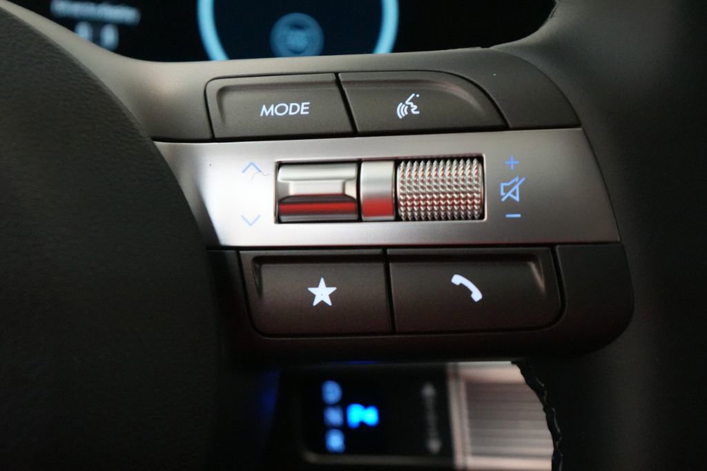 New 2025 Hyundai Kona SEL image 46