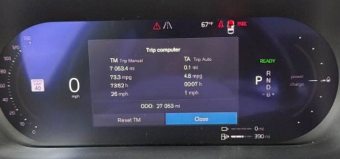 Used 2023 Volvo XC60 T8 Plus image 14