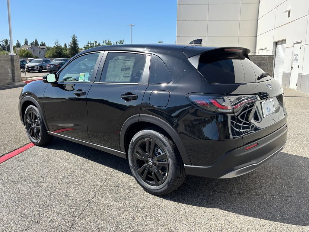 New 2027 Honda HR-V Sport image 7