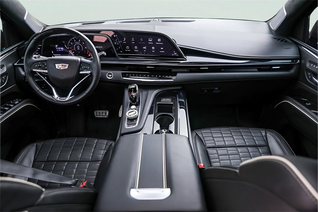 Used 2023 Cadillac Escalade V w/ LPO, ONYX Package image 31