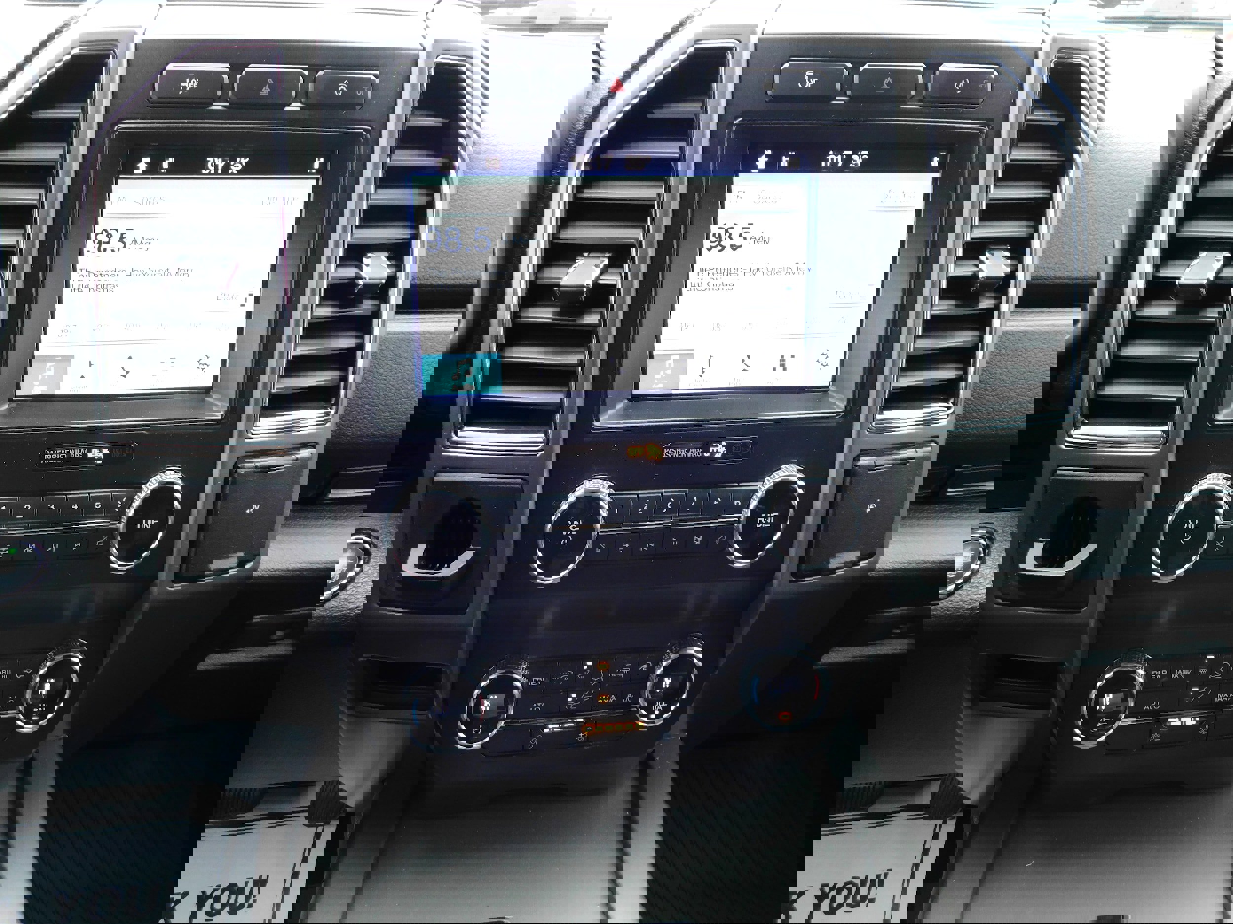 Used 2019 Ford Expedition XLT w/ Equipment Group 201A image 18