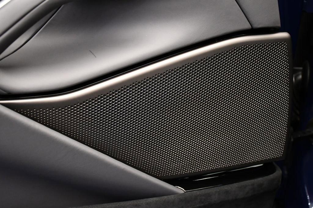 Used 2023 Ferrari Purosangue image 39