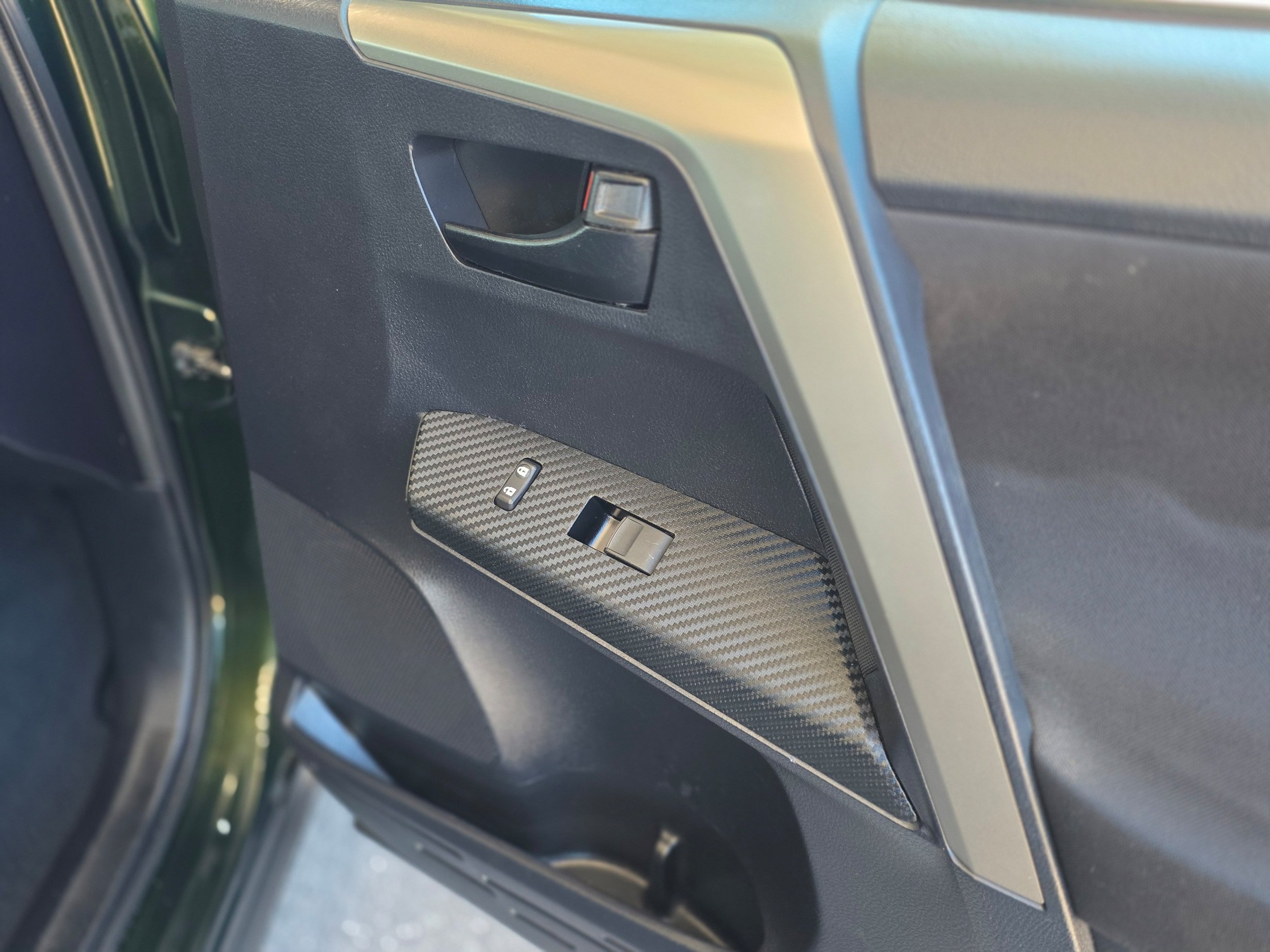 Used 2013 Toyota RAV4 XLE FWD image 26