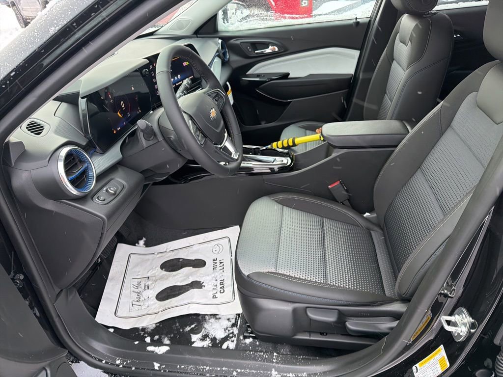 New 2026 Chevrolet Trax LT w/ Driver Confidence Package image 12
