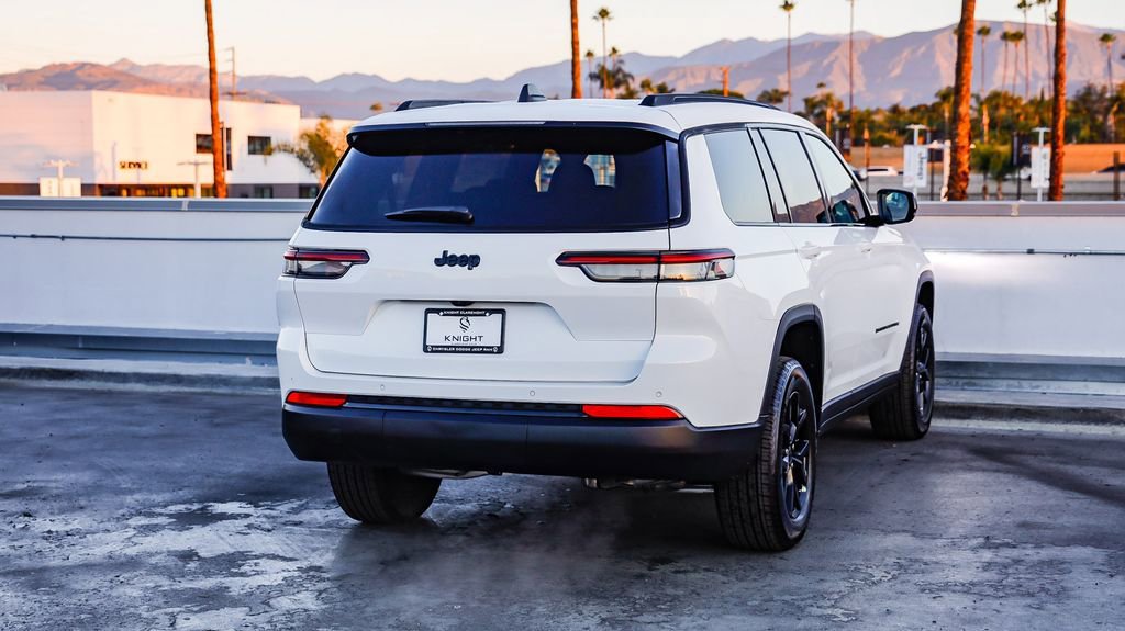 New 2025 Jeep Grand Cherokee L Altitude image 9