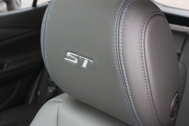 New 2026 Buick Encore GX Sport Touring w/ Experience Buick Package image 5