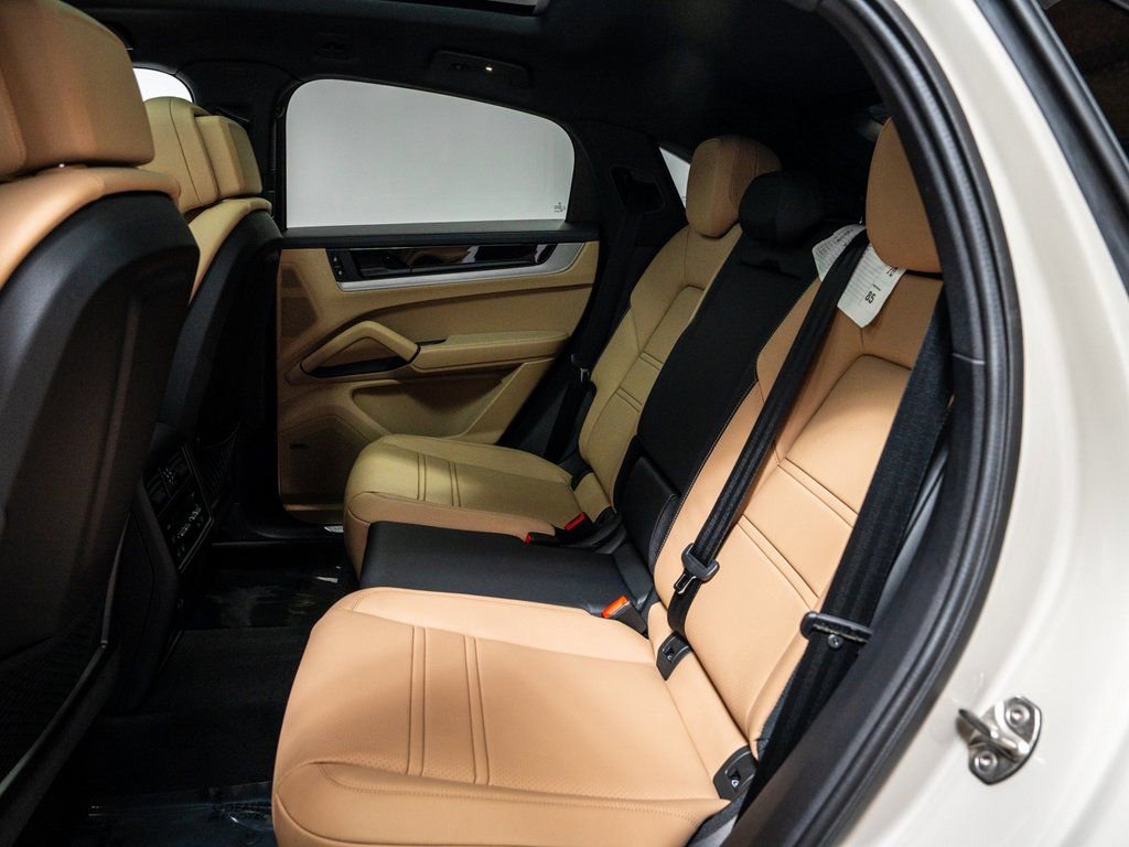 New 2026 Porsche Cayenne Coupe image 29