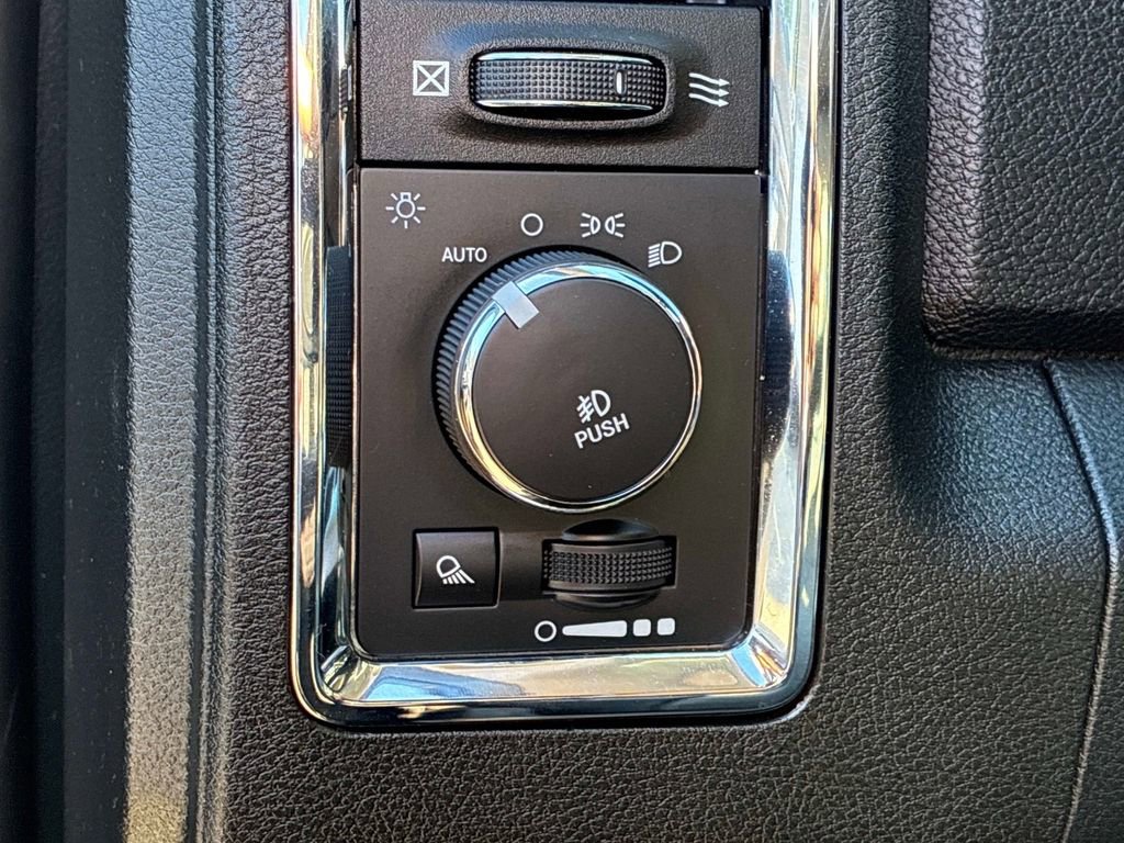 Used 2016 RAM 2500 Laramie w/ Snow Chief Group image 25