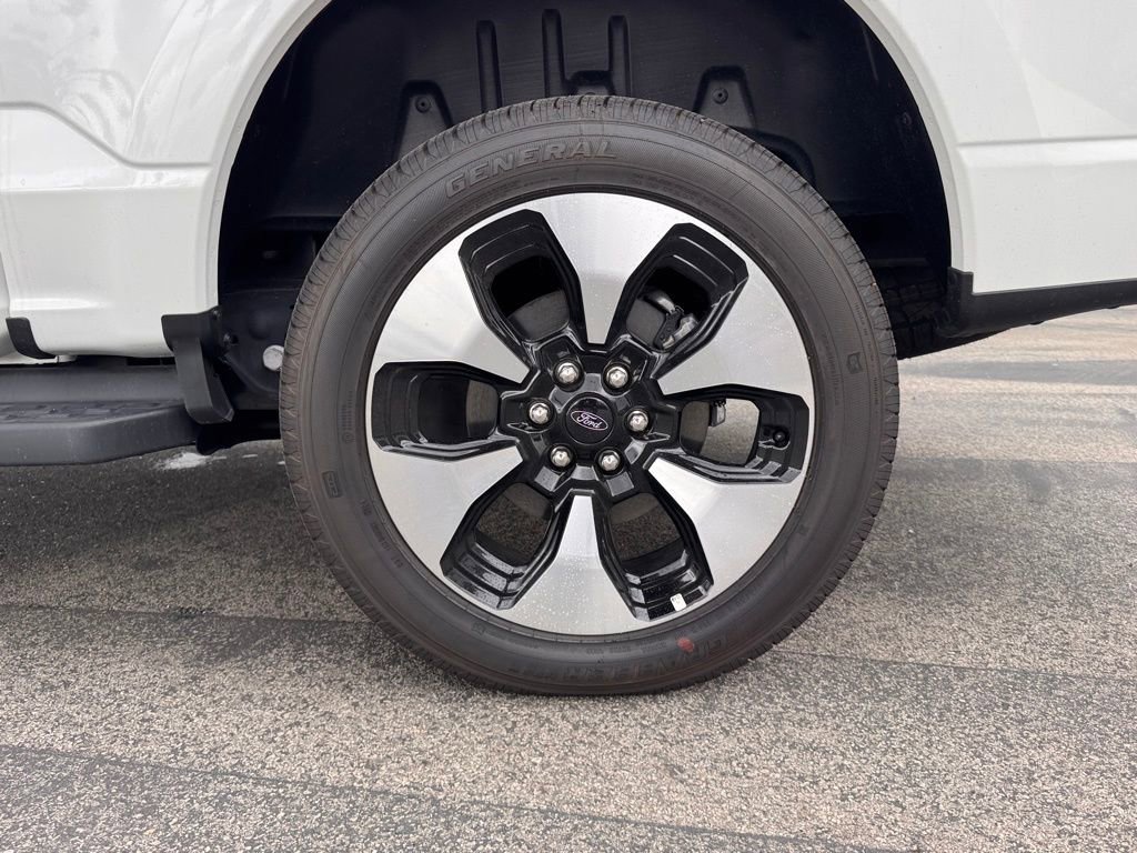 New 2025 Ford F150 Lightning Platinum image 14