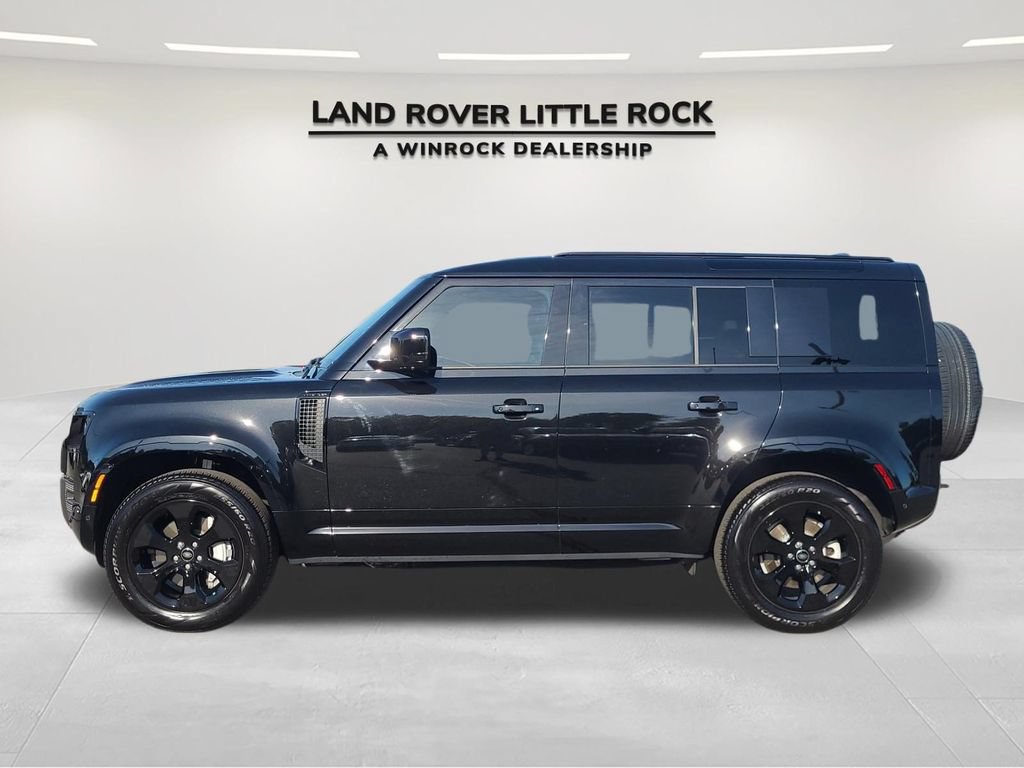 Used 2025 Land Rover Defender 110 X-Dynamic SE AWD/4WD image 6