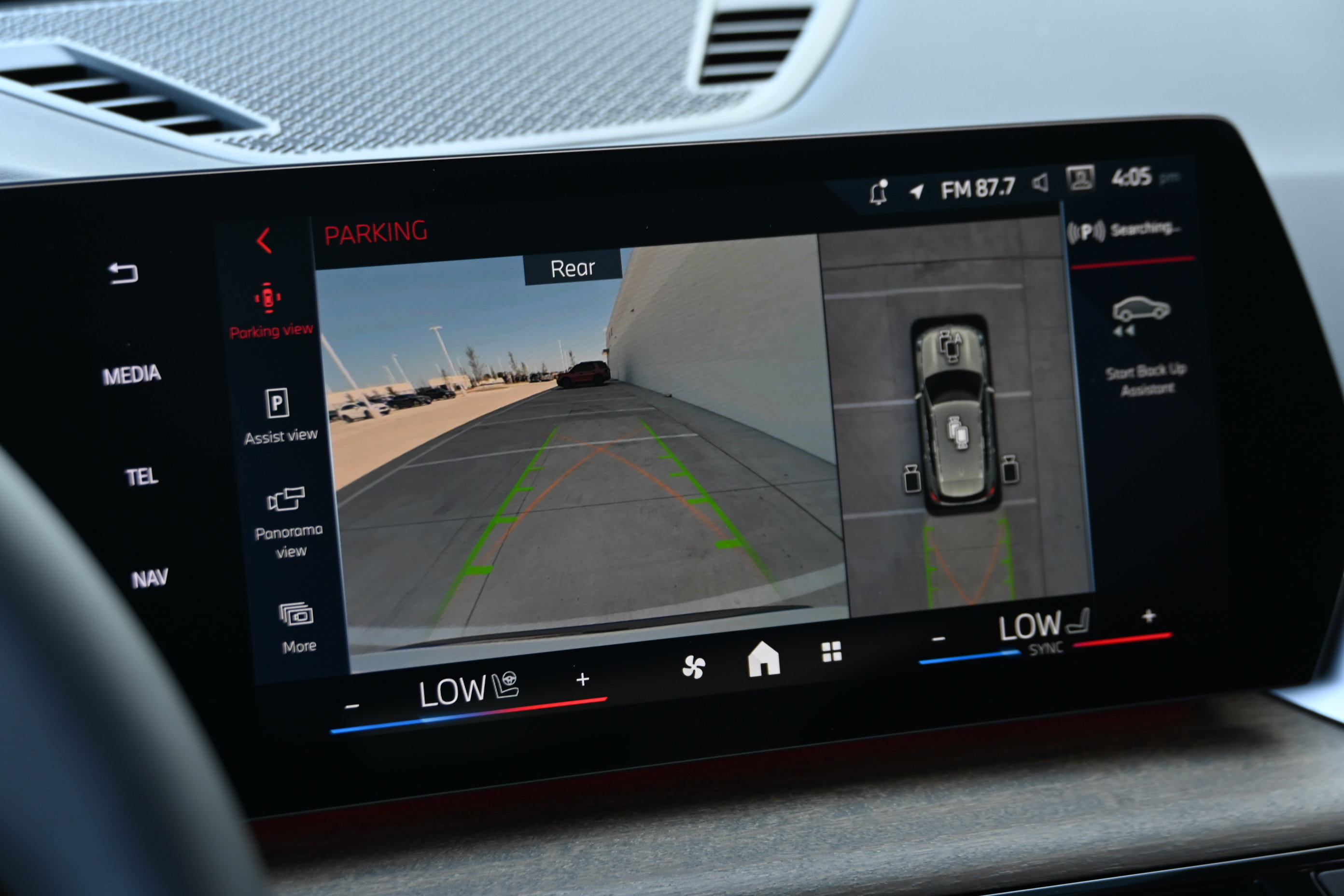 New 2027 BMW X1 xDrive28i AWD/4WD image 17