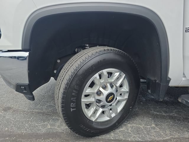 Used 2025 Chevrolet Silverado 2500 LT w/ Convenience Package AWD/4WD image 33