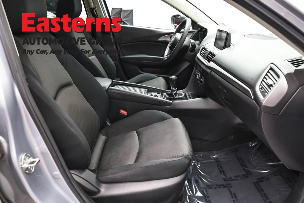 Used 2017 MAZDA MAZDA3 Sport FWD image 24