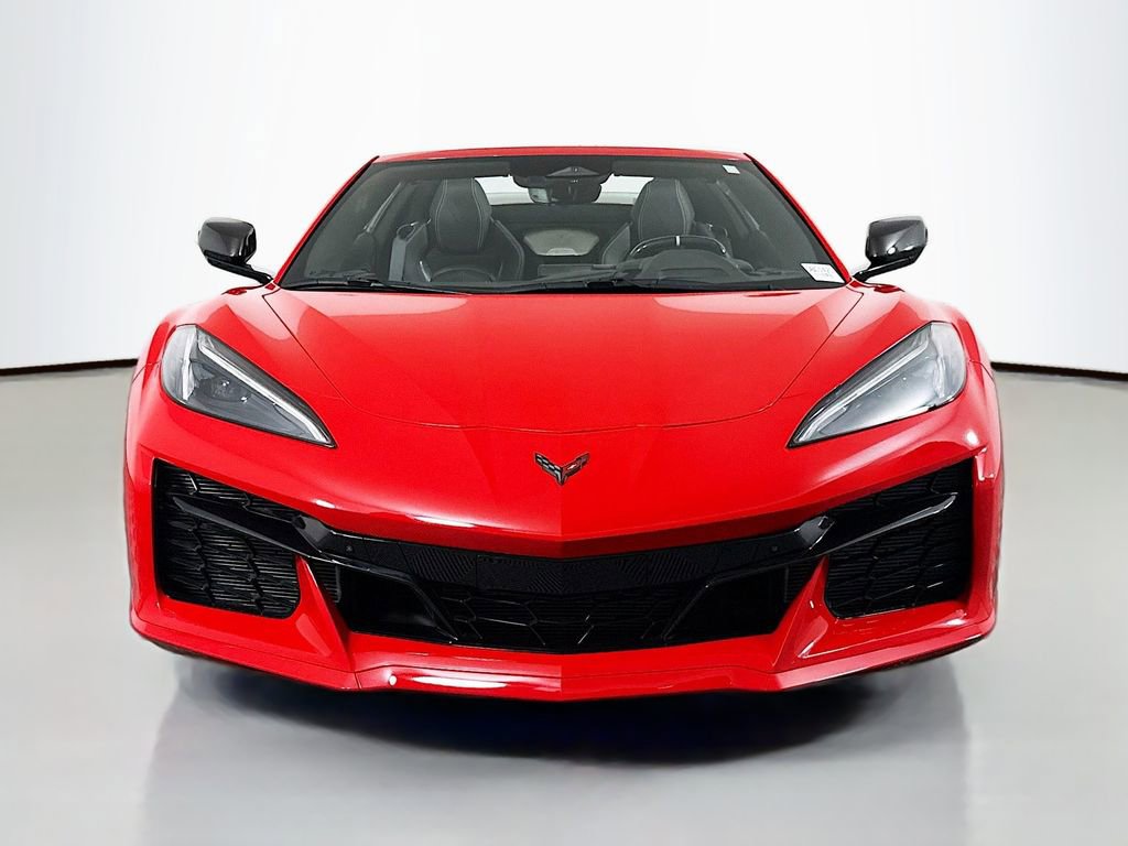 Used 2025 Chevrolet Corvette Z06 image 2
