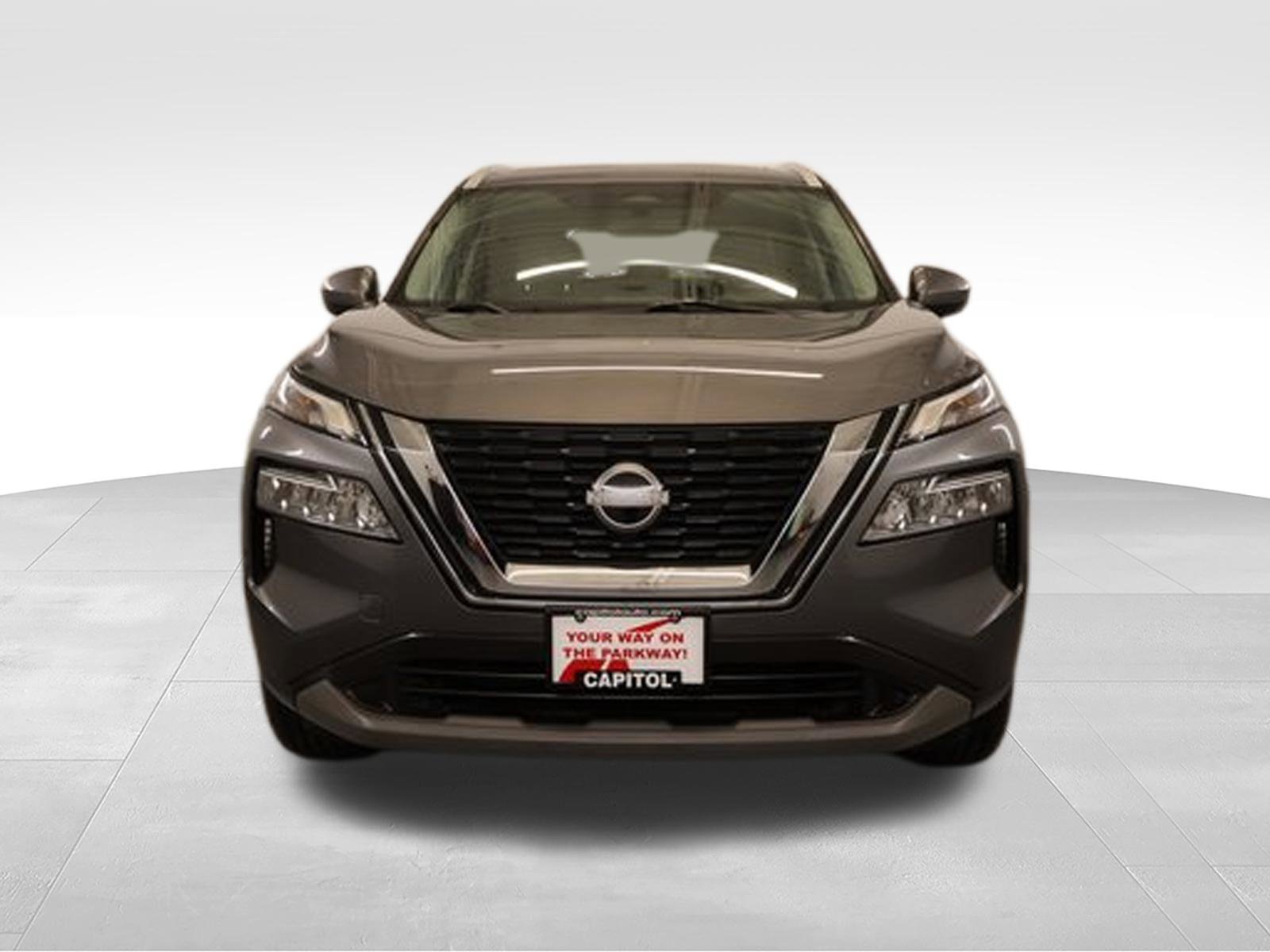 Used 2023 Nissan Rogue SV w/ SV Premium B Package FWD image 7