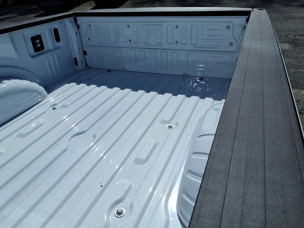 New 2026 Ford F250 XL w/ XL Chrome Package image 3