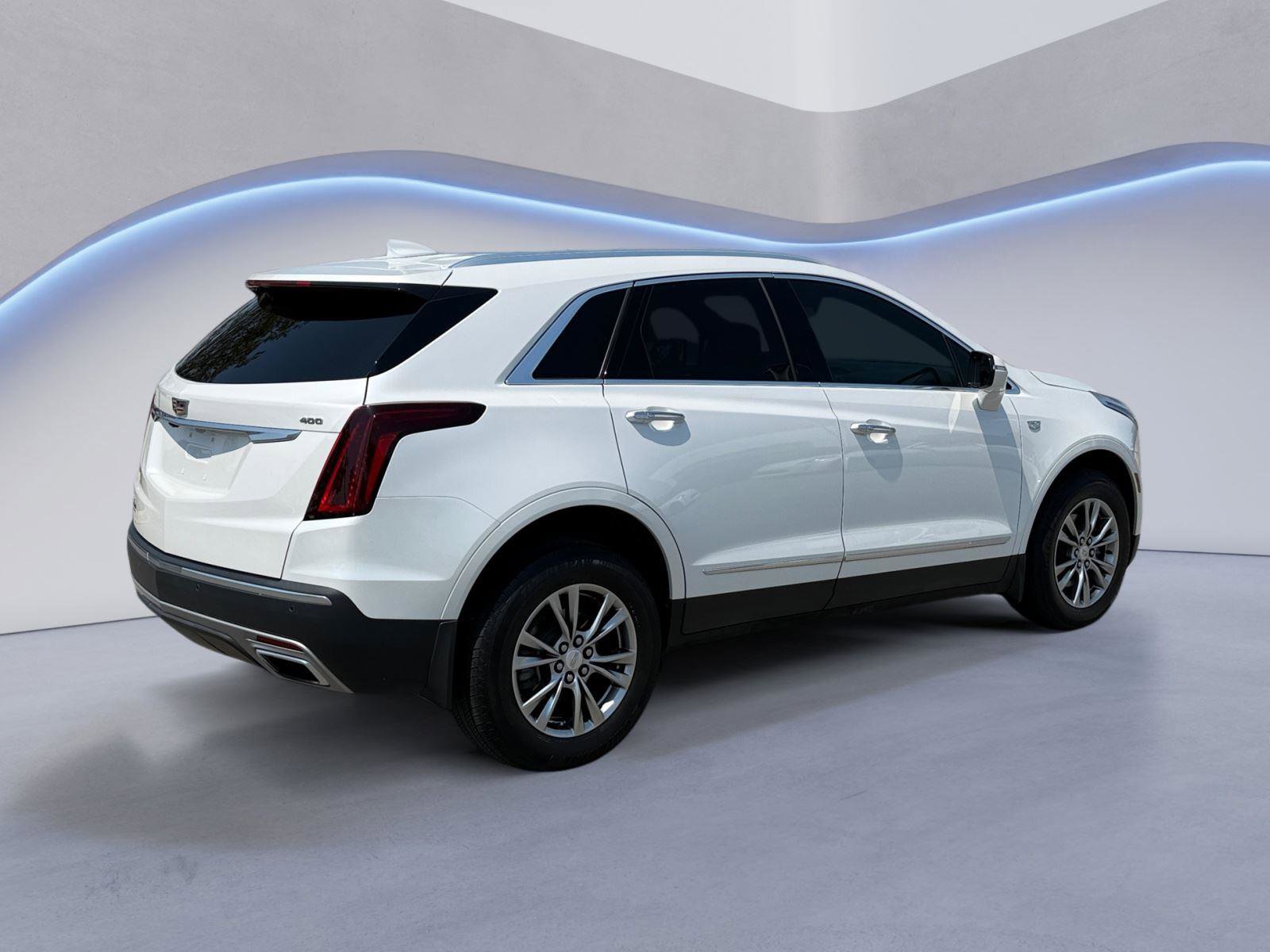 Used 2021 Cadillac XT5 Premium Luxury w/ LPO, Floor Liner Package AWD/4WD image 5