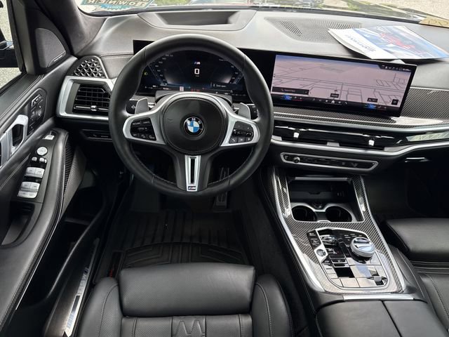 Used 2025 BMW X7 M60i AWD/4WD image 17