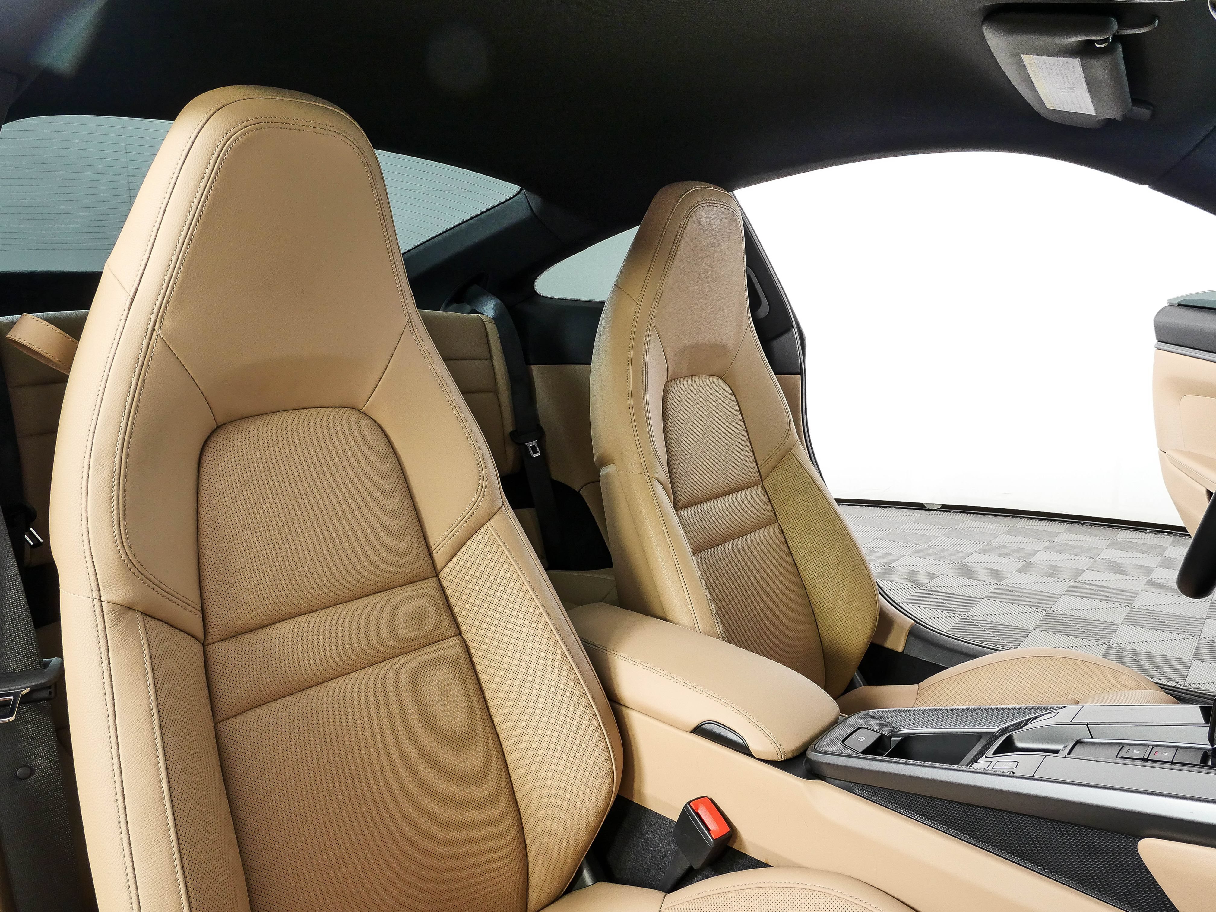 Certified 2022 Porsche 911 Carrera RWD image 21