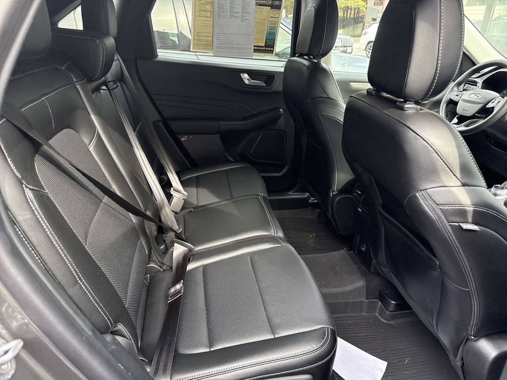 Used 2022 Ford Escape SEL AWD/4WD image 27