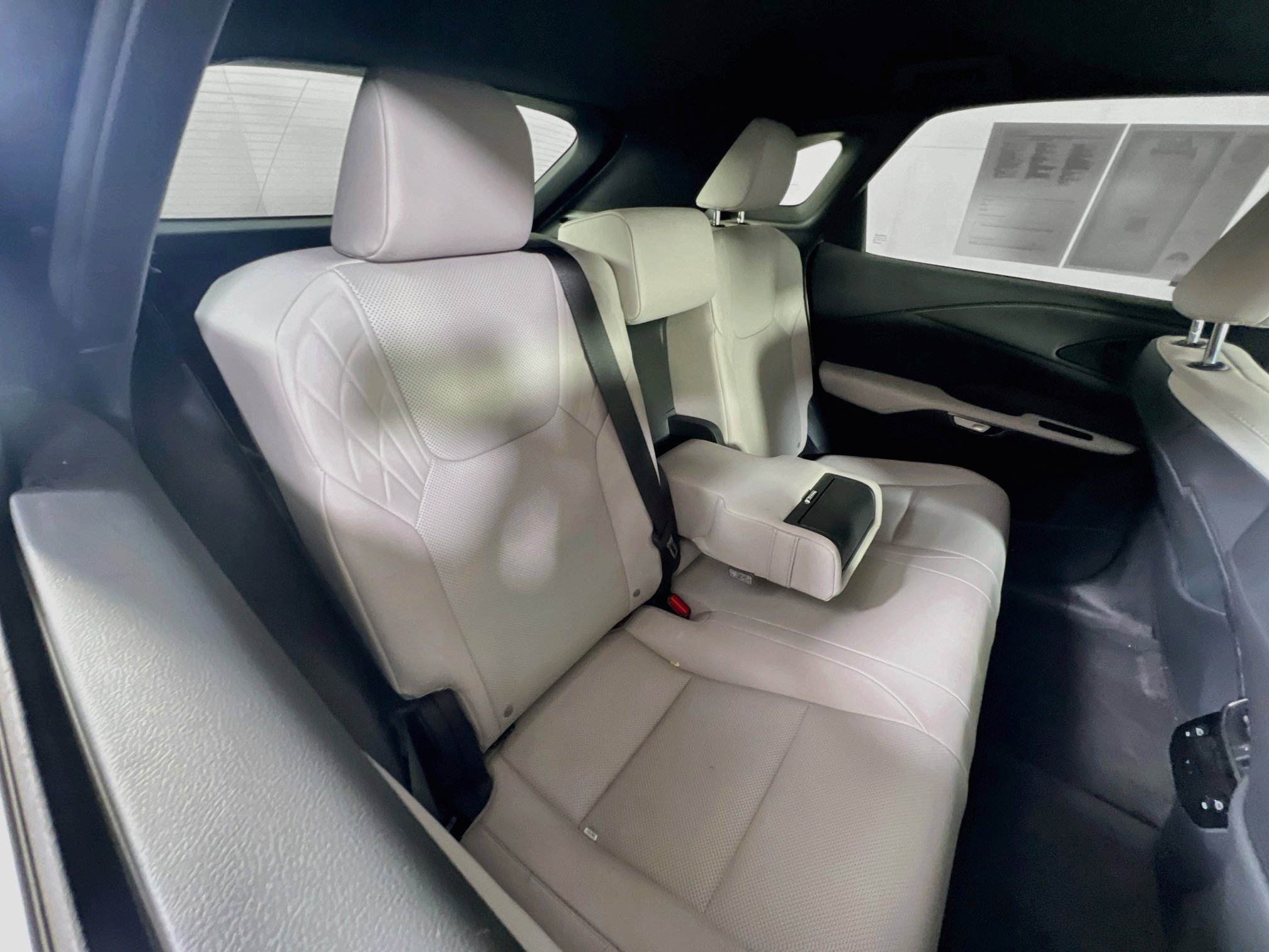 Used 2023 Lexus RX 350 Premium w/ Accessory Package AWD/4WD image 27