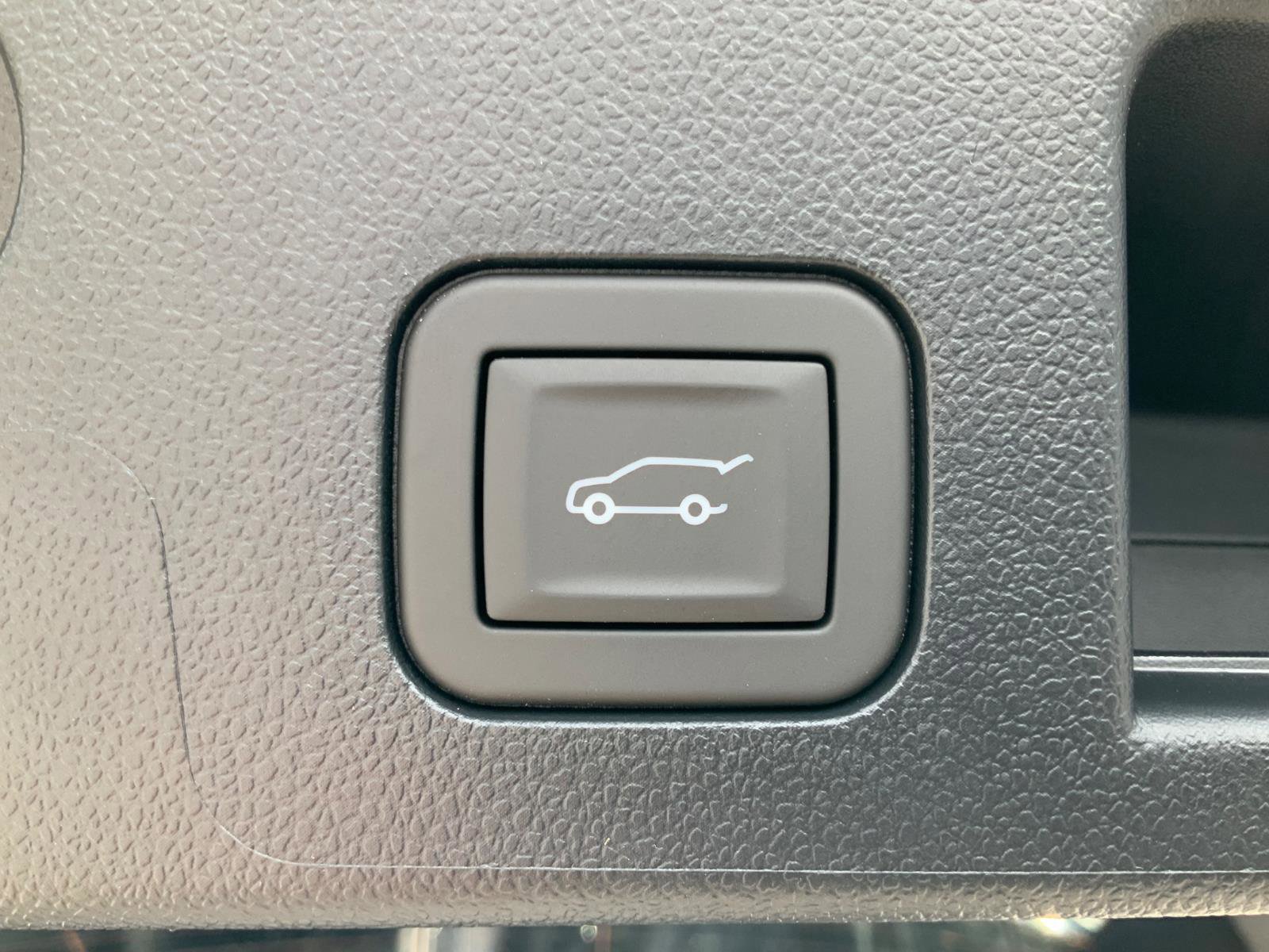 New 2026 Chevrolet Equinox LT w/ Convenience Package II image 32