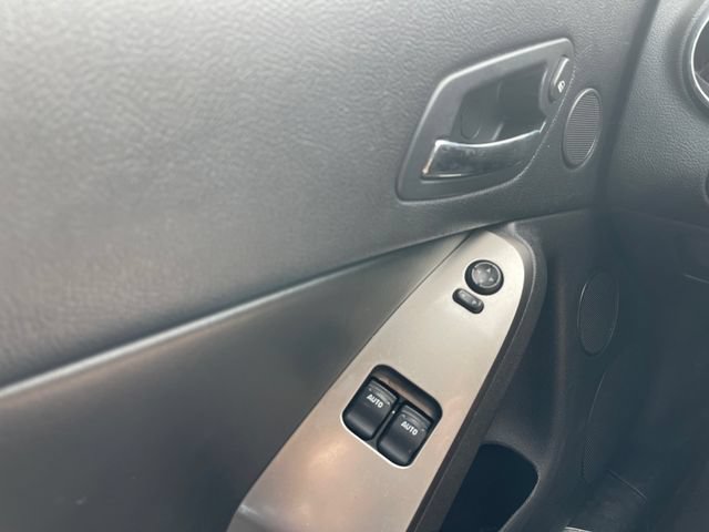 Used 2009 Pontiac G6 GT w/ Sun And Sound Plus Package FWD image 18