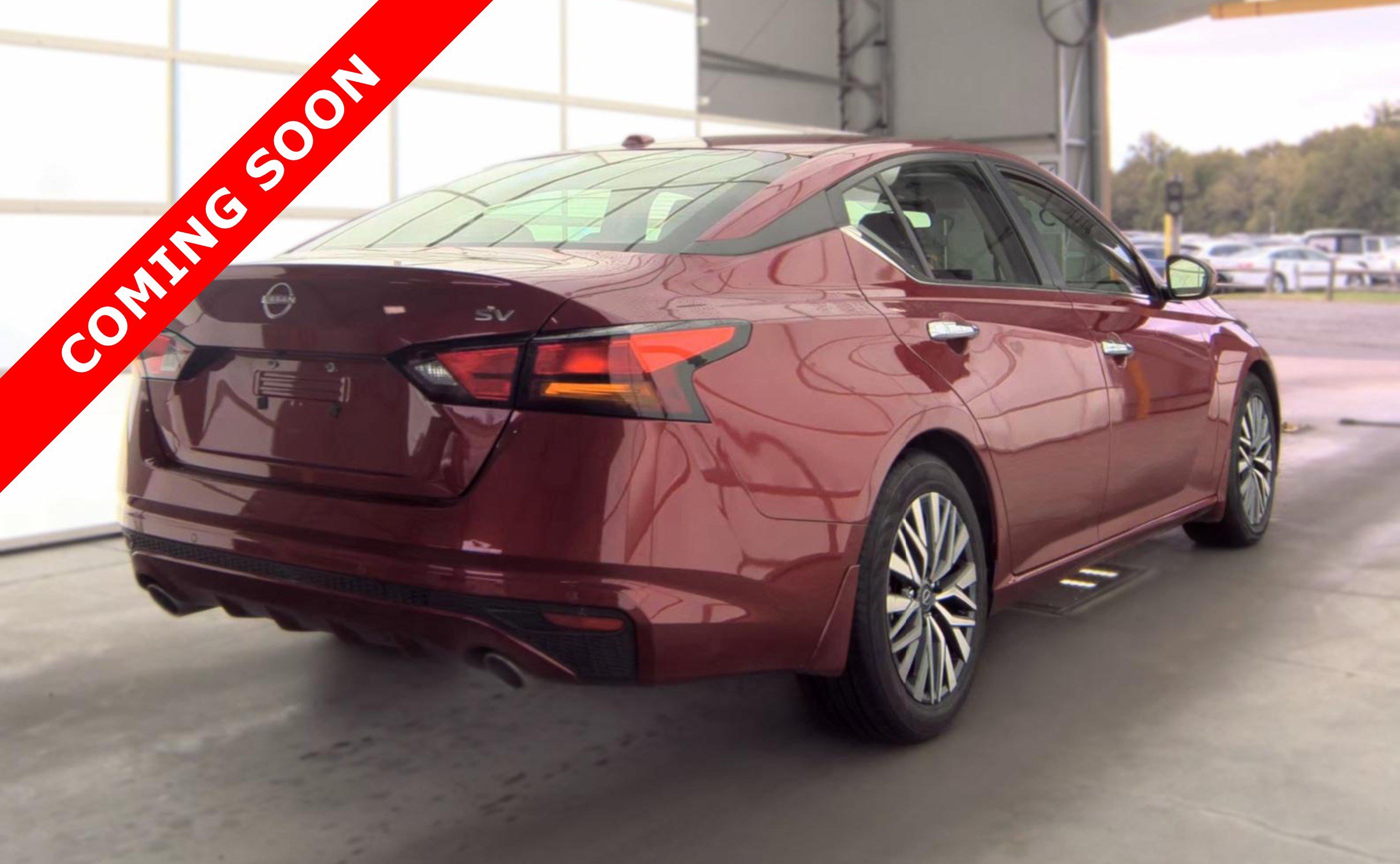 Used 2023 Nissan Altima 2.5 SV w/ SV Premium Package FWD image 4