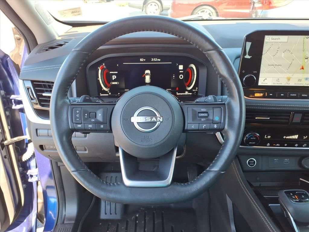 Used 2023 Nissan Rogue Platinum image 23