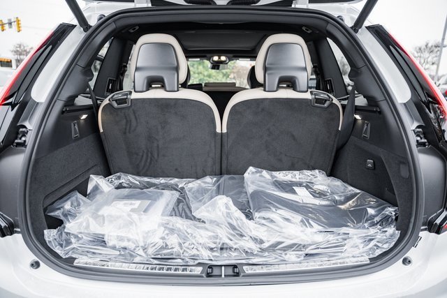 New 2026 Volvo XC90 B6 Ultra image 9