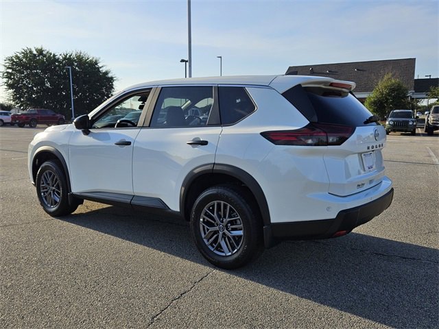 New 2026 Nissan Rogue S image 9