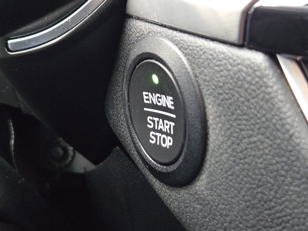 Used 2021 Ford Escape Titanium AWD/4WD image 16