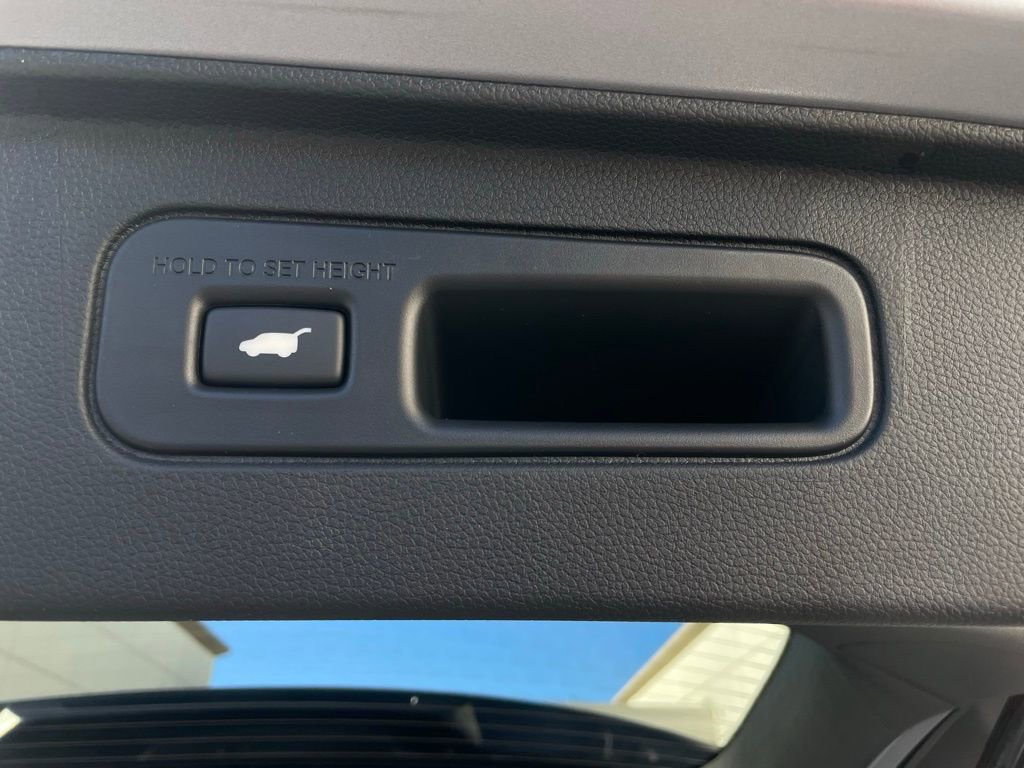 Used 2025 Honda Pilot EX-L image 41