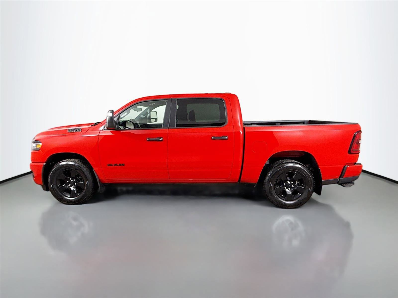 Used 2025 RAM 1500 Tradesman w/ Night Edition AWD/4WD image 8