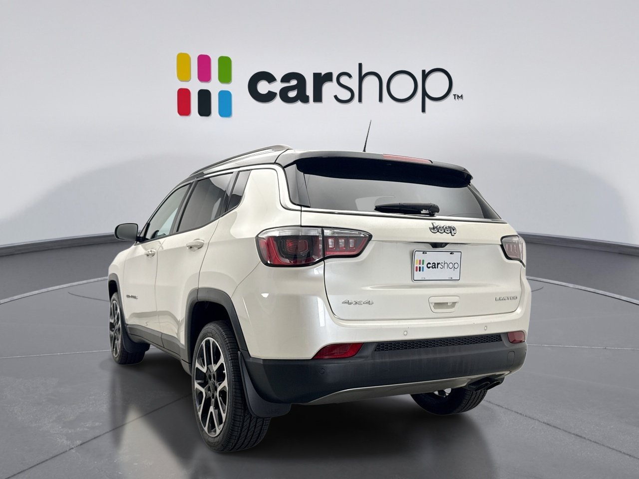 Used 2018 Jeep Compass Limited w/ Navigation Group AWD/4WD image 3