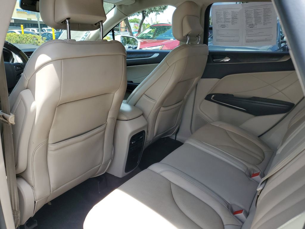 Used 2017 Lincoln MKC Reserve image 10