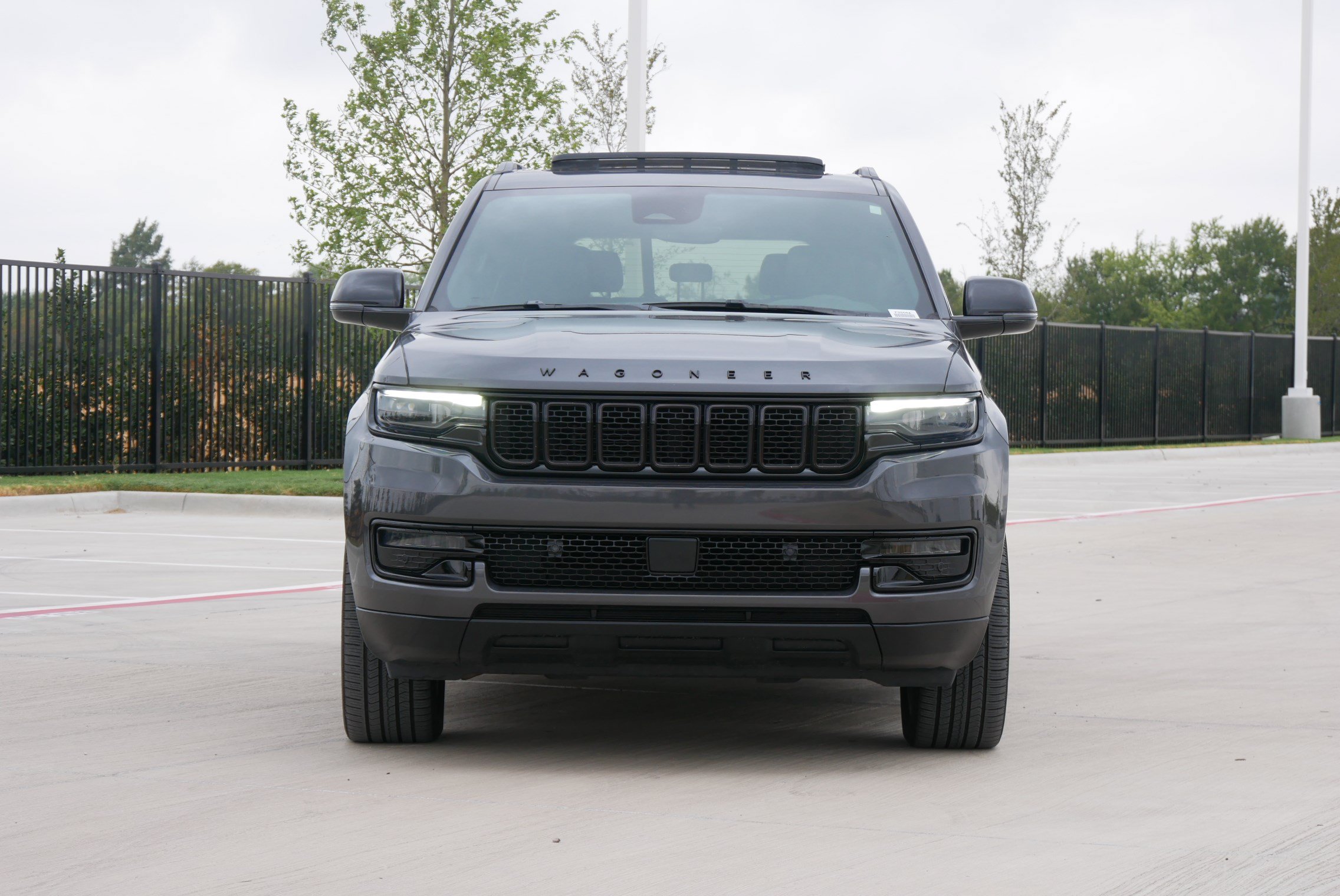 Used 2023 Jeep Wagoneer Series II AWD/4WD image 3
