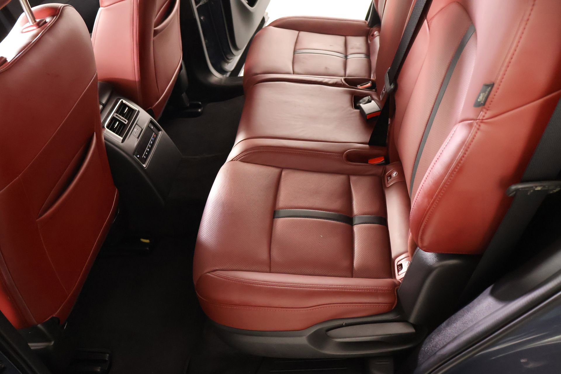 Used 2025 MAZDA CX-70 3.3 Turbo S w/ Premium Package image 12