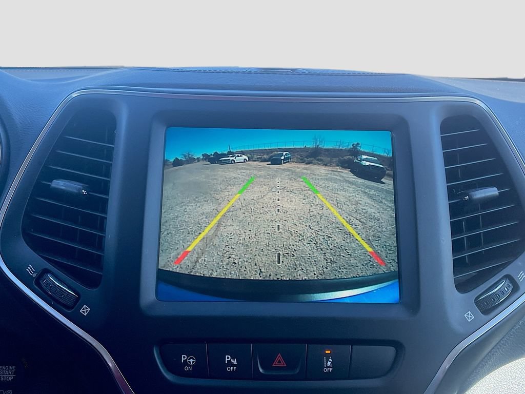 Used 2023 Jeep Cherokee Altitude Lux AWD/4WD image 13
