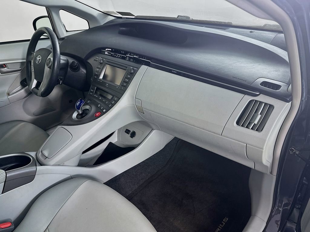 Used 2014 Toyota Prius Four FWD image 30