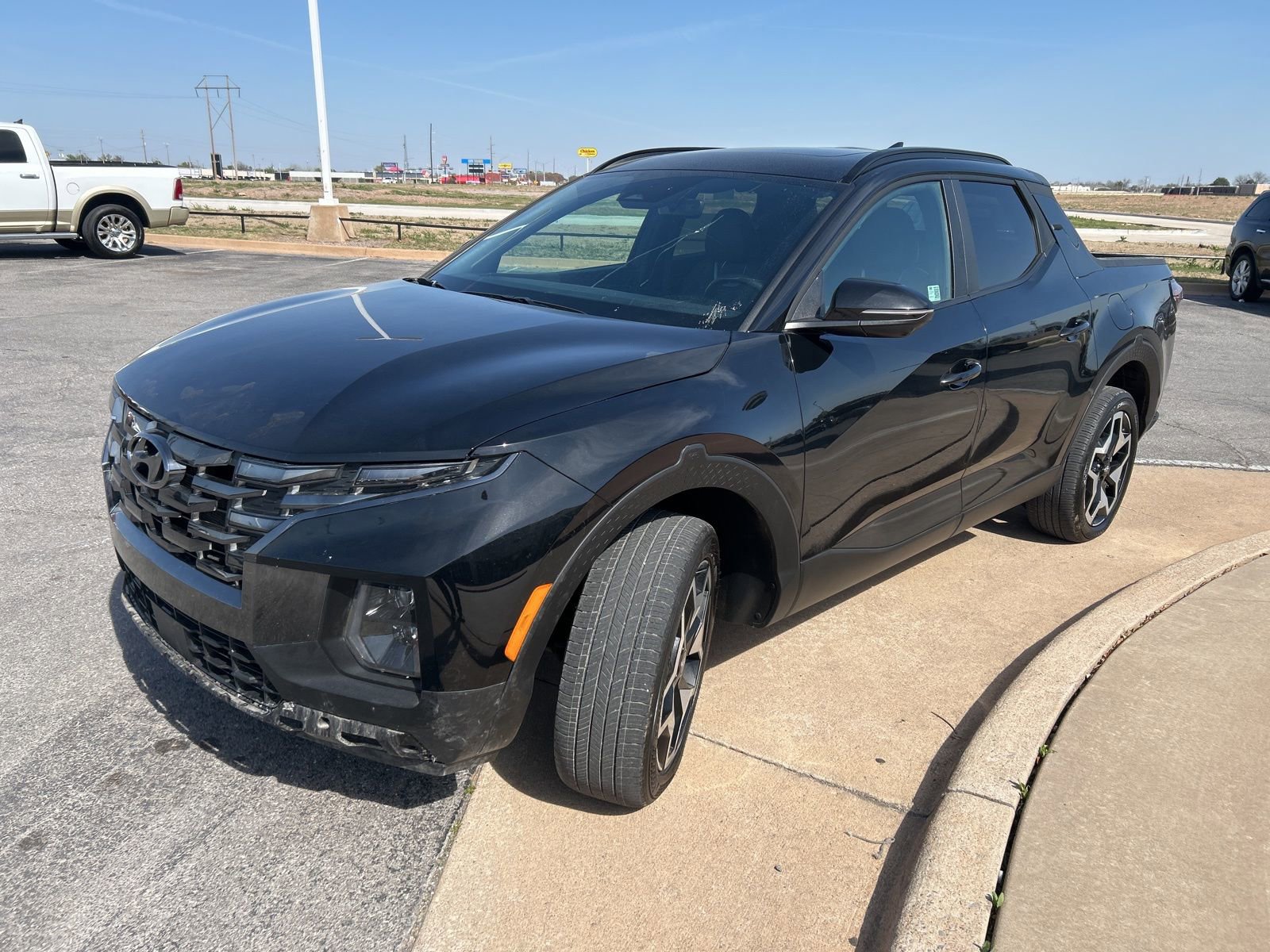 Used 2024 Hyundai Santa Cruz Limited image 1