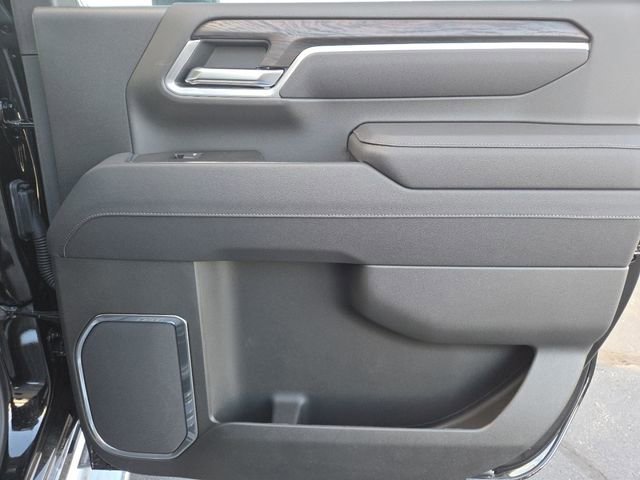 New 2025 GMC Sierra 2500 SLT w/ SLT Premium Package image 29