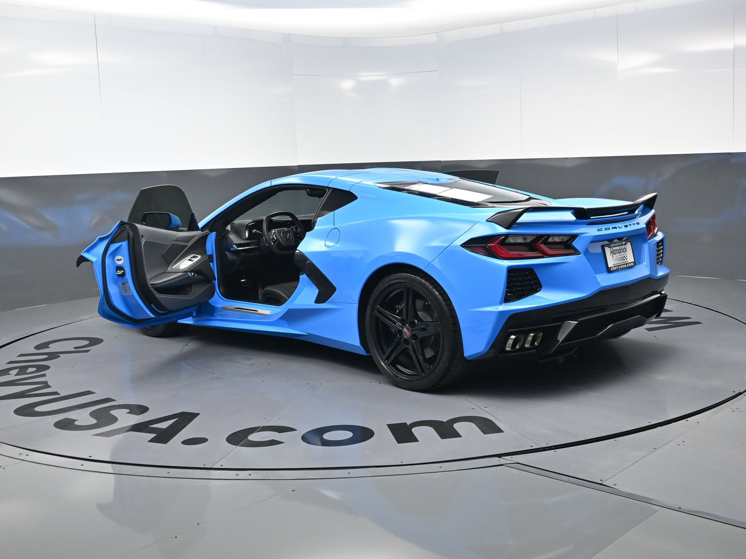 Certified 2025 Chevrolet Corvette Stingray Coupe w/ 1LT image 29