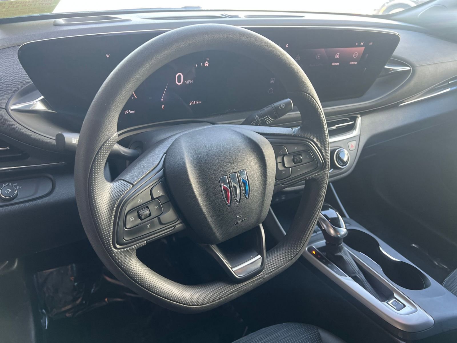 Used 2025 Buick Envista Preferred image 28