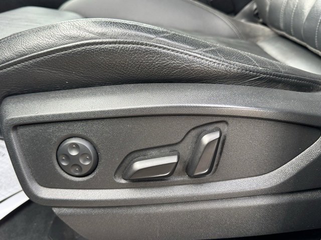 Used 2020 Audi Q5 2.0T Premium w/ Titanium Sport Package image 8