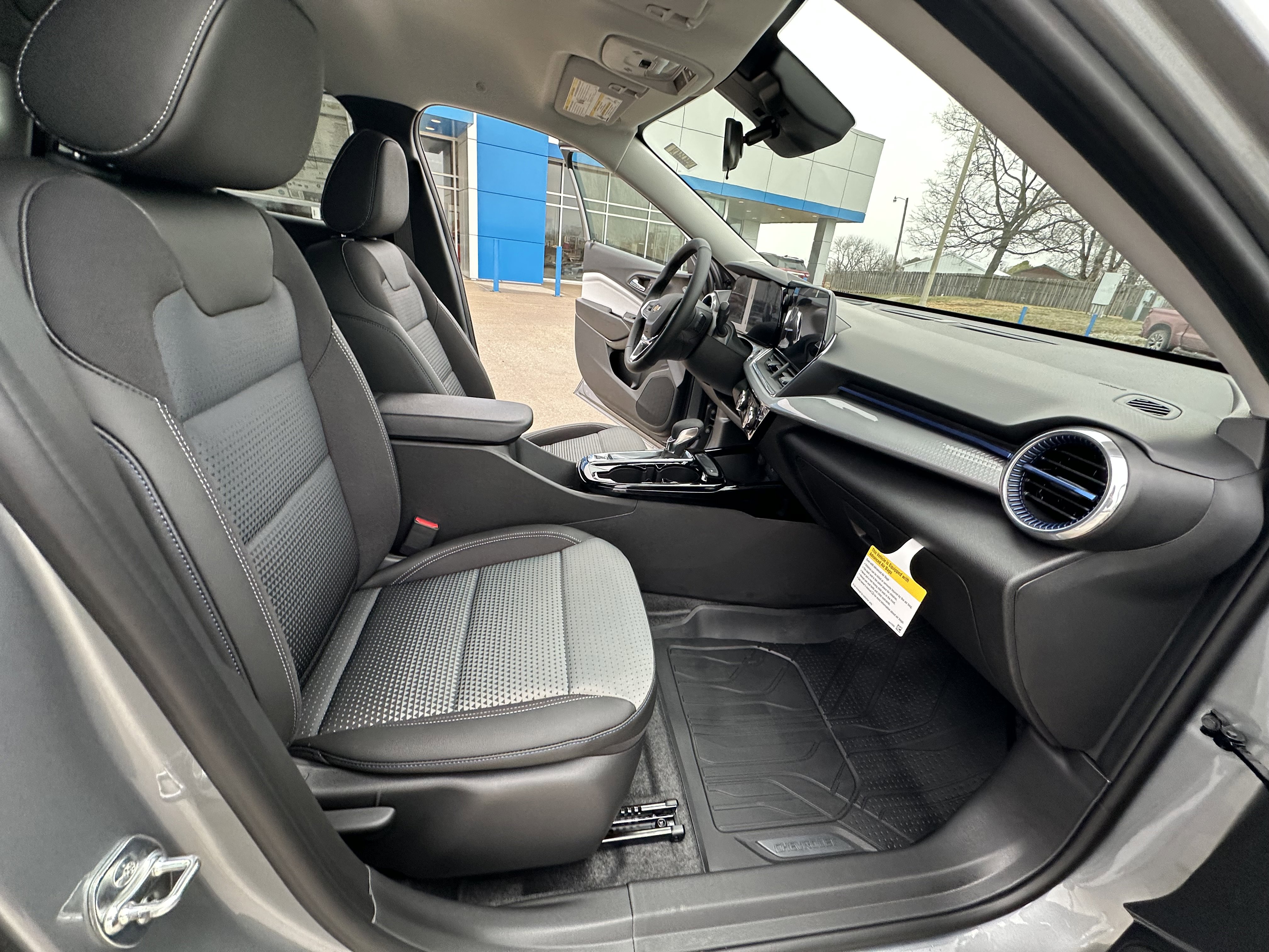 New 2026 Chevrolet Trax LT w/ Driver Confidence Package FWD image 20