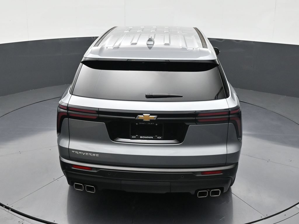 Used 2024 Chevrolet Traverse LS FWD image 15