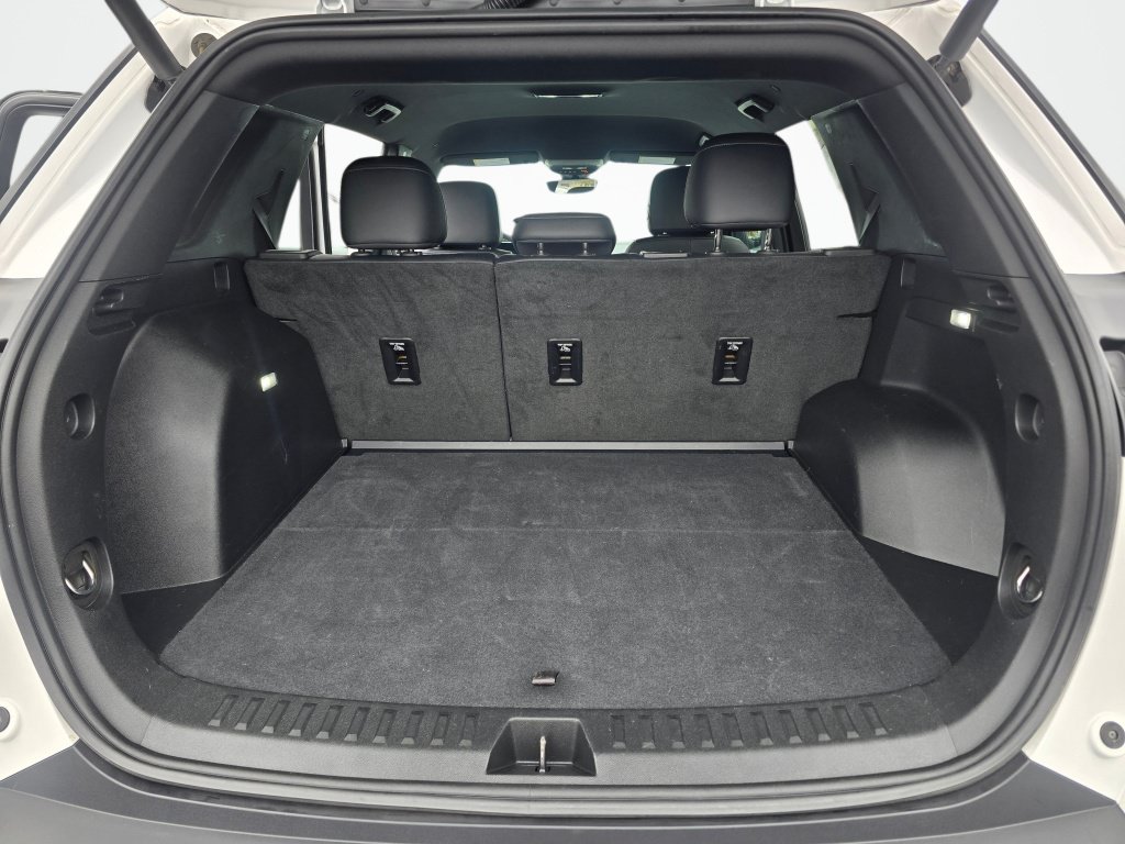 Used 2025 Chevrolet Equinox LT w/ Convenience Package II FWD image 11