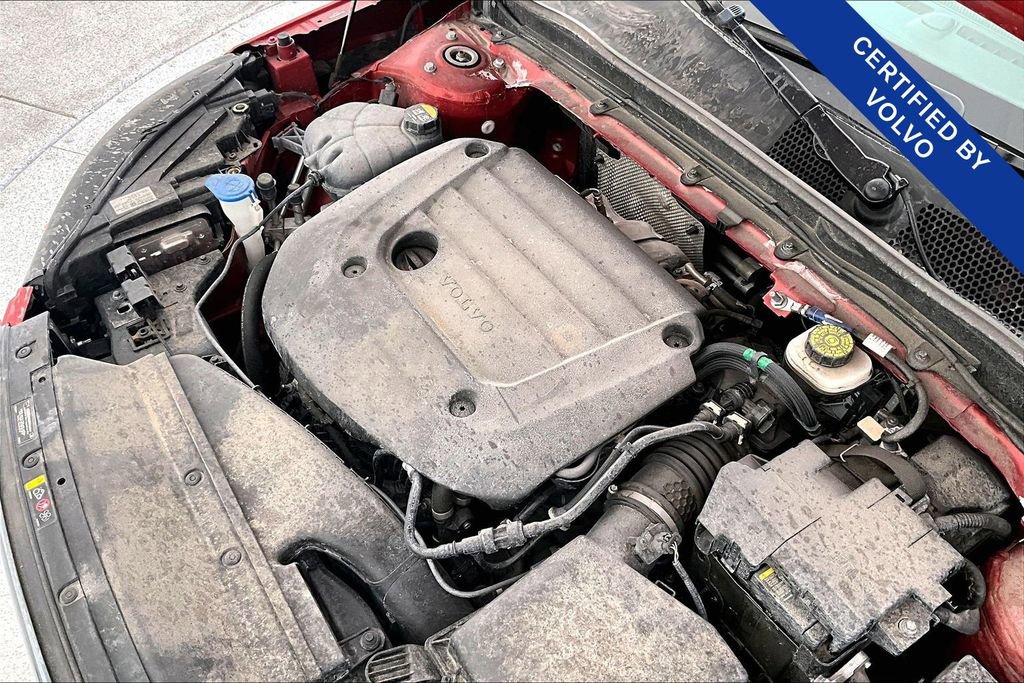 Certified 2023 Volvo XC40 B5 Ultimate w/ Protection Package Premier image 43