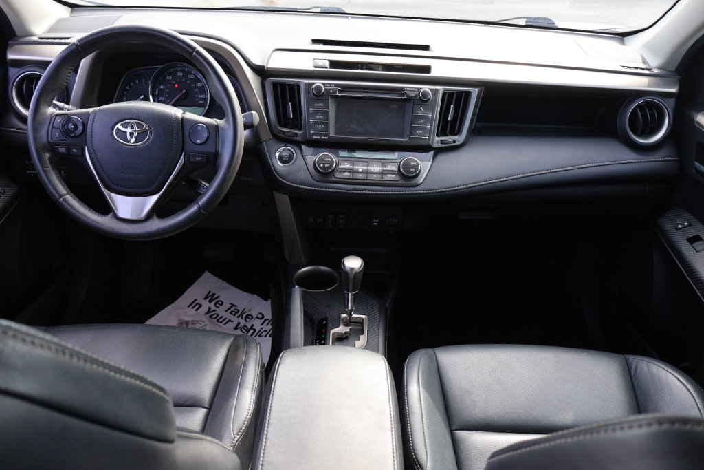 Used 2013 Toyota RAV4 Limited AWD/4WD image 18
